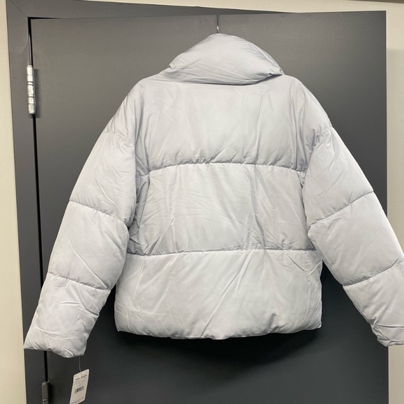 🆕 FREE PEOPLE WEEKENDER PUFFER - Picture 5 of 6